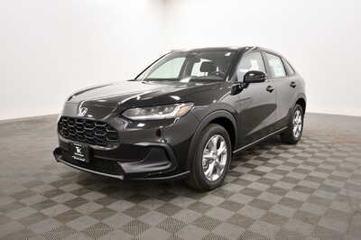 2027 Honda HR-V, $29650. Photo 2