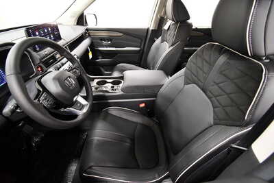 2026 Honda Pilot, $56885. Photo 11