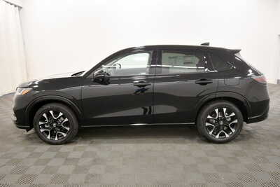 2027 Honda HR-V, $33500. Photo 4