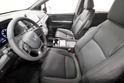 2027 Honda Odyssey, $46345. Photo 11
