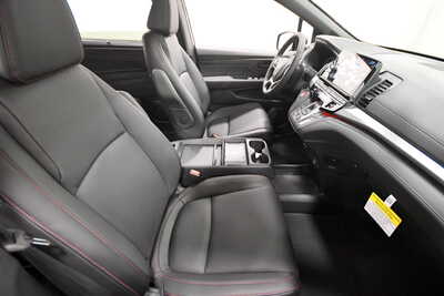 2027 Honda Odyssey, $46345. Photo 12