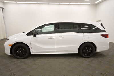 2027 Honda Odyssey, $46345. Photo 4