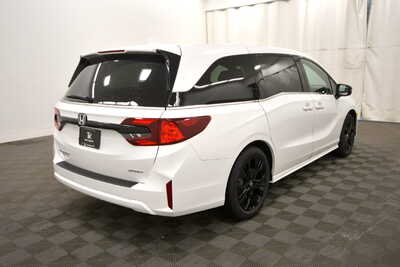 2027 Honda Odyssey, $46345. Photo 7