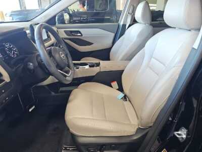2023 Nissan Rogue, $26345. Photo 3