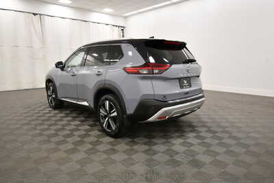 2023 Nissan Rogue, $28245. Photo 5