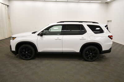 2026 Honda Pilot, $58285. Photo 4