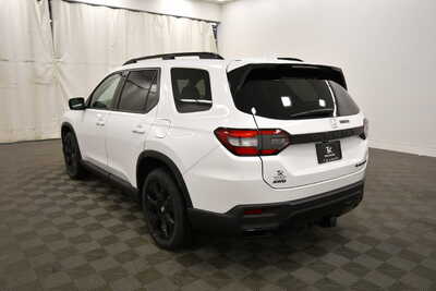 2026 Honda Pilot, $58285. Photo 5