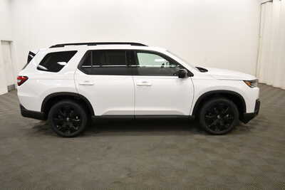 2026 Honda Pilot, $58285. Photo 8