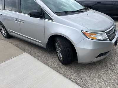 2011 Honda Odyssey, $15349. Photo 2