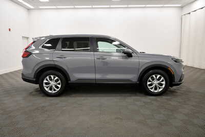 2026 Honda CR-V, $0. Photo 9