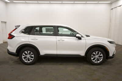 2027 Honda CR-V, $35025. Photo 8