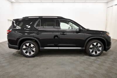 2026 Honda Pilot, $55445. Photo 8