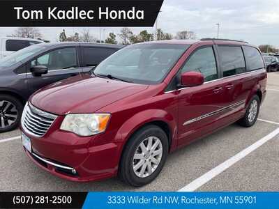 2013 Chrysler Town & Country, $0. Photo 1