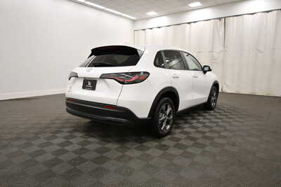 2026 Honda HR-V, $27924. Photo 8