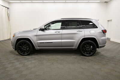 2018 Jeep Grand Cherokee, $15349. Photo 4