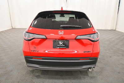2027 Honda HR-V, $31450. Photo 6