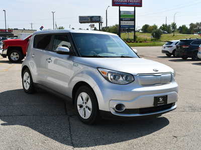 2016 Kia Soul EV, $6495. Photo 9