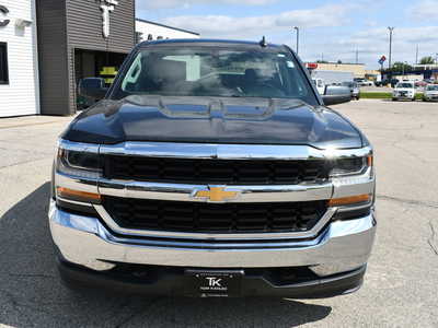 2017 Chevrolet Silverado 1500, $19999. Photo 11