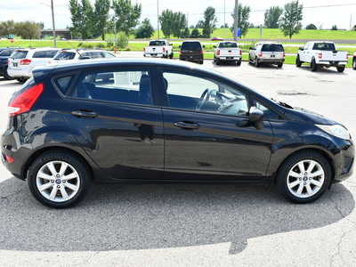 2012 Ford Fiesta, $3695. Photo 8