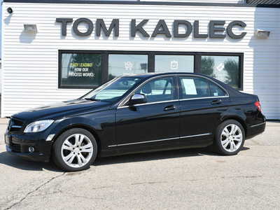 2009 Mercedes-Benz C300, $5949. Photo 2