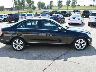 2009 Mercedes-Benz C300, $5949. Photo 8