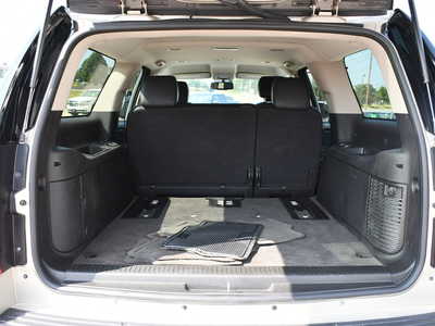 2013 GMC Yukon XL, $6495. Photo 7