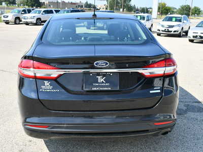2017 Ford Fusion, $7999. Photo 5