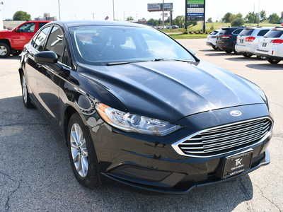 2017 Ford Fusion, $7999. Photo 9
