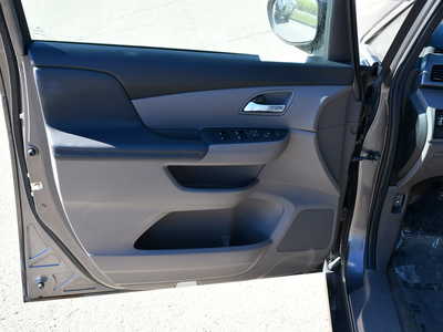 2014 Honda Odyssey, $8495. Photo 11