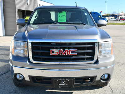 2008 GMC Sierra 1500, $3999. Photo 11