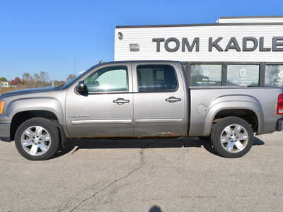 2008 GMC Sierra 1500, $3999. Photo 4