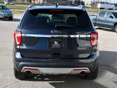 2017 Ford Explorer, $8999. Photo 6