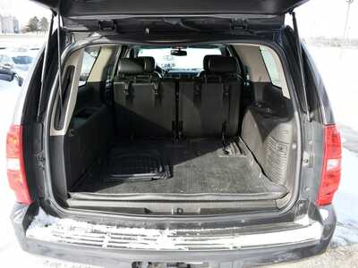 2010 Chevrolet Suburban, $7999. Photo 7