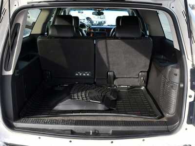2012 Chevrolet Suburban, $9995. Photo 7