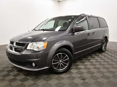 2017 Dodge Caravan, Grand, $5999. Photo 2