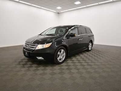 2013 Honda Odyssey, $5999. Photo 2