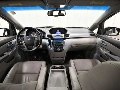 2013 Honda Odyssey, $5999. Photo 3