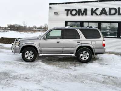 2001 Toyota 4Runner, $7999. Photo 4