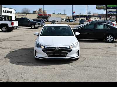 2020 Hyundai Elantra, $10991. Photo 10