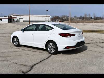 2020 Hyundai Elantra, $10991. Photo 5