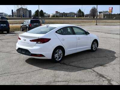 2020 Hyundai Elantra, $10991. Photo 7