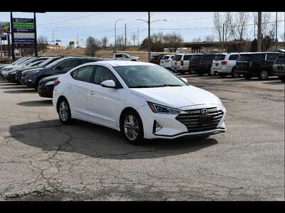 2020 Hyundai Elantra, $10991. Photo 9
