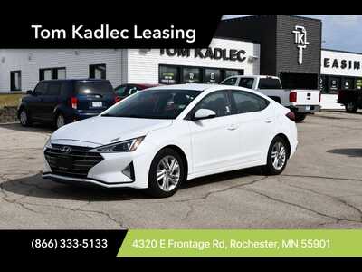 2020 Hyundai Elantra, $10991. Photo 1