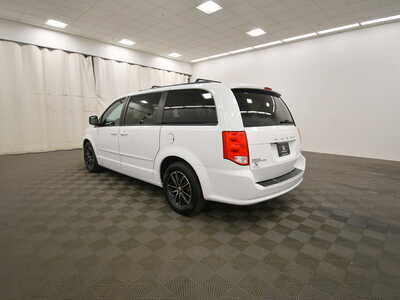 2017 Dodge Caravan, Grand, $8999. Photo 5