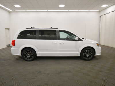 2017 Dodge Caravan, Grand, $8999. Photo 8