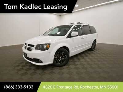 2017 Dodge Caravan, Grand, $8999. Photo 1