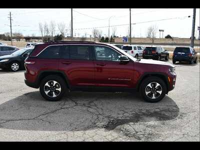 2024 Jeep Grand Cherokee, $25999. Photo 8