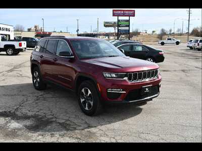 2024 Jeep Grand Cherokee, $25999. Photo 9