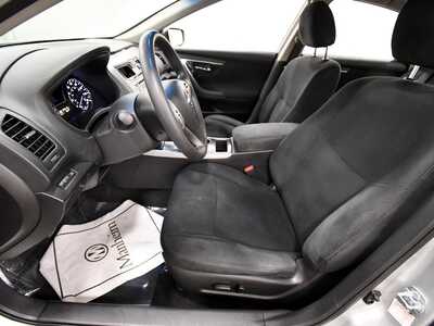 2014 Nissan Altima, $4999. Photo 12