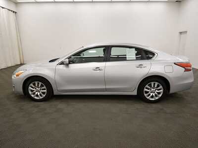 2014 Nissan Altima, $4999. Photo 4
